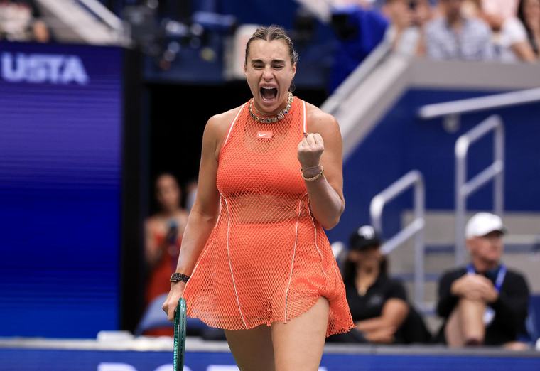 Sabalenka firma su decimoséptima victoria seguida en Nueva York y avanza a cuartos