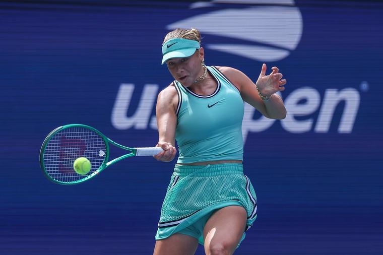 Amanda Anisimova, finalista en 2025, eliminada en tercera ronda en Nueva York