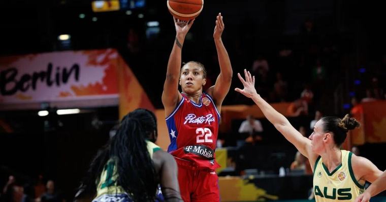 Puerto Rico batalla hasta el tercer parcial, pero Australia se despega al final en debut mundialista