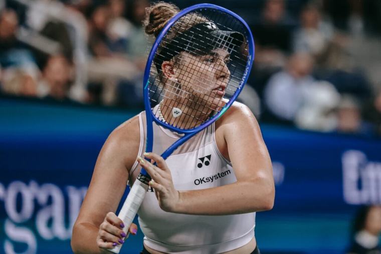 Alcaraz y Sabalenka no aflojan; Jódar se queda por el camino
