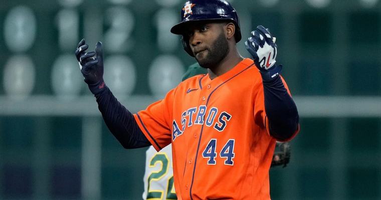 Yordan Álvarez va rumbo a la Triple Corona, pero es más feliz al volante del RV familiar