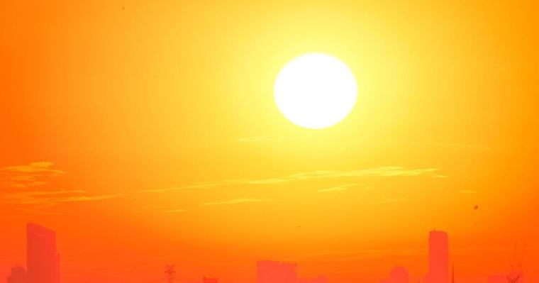 Calor peligroso y aguaceros fuertes: así estará el tiempo este domingo