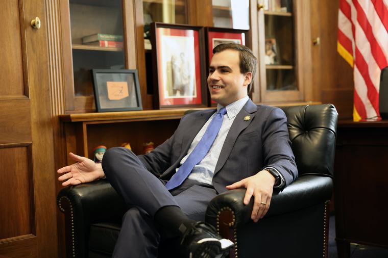Pablo José Hernández wants the federal government to examine the potential for geothermal energy in Puerto Rico